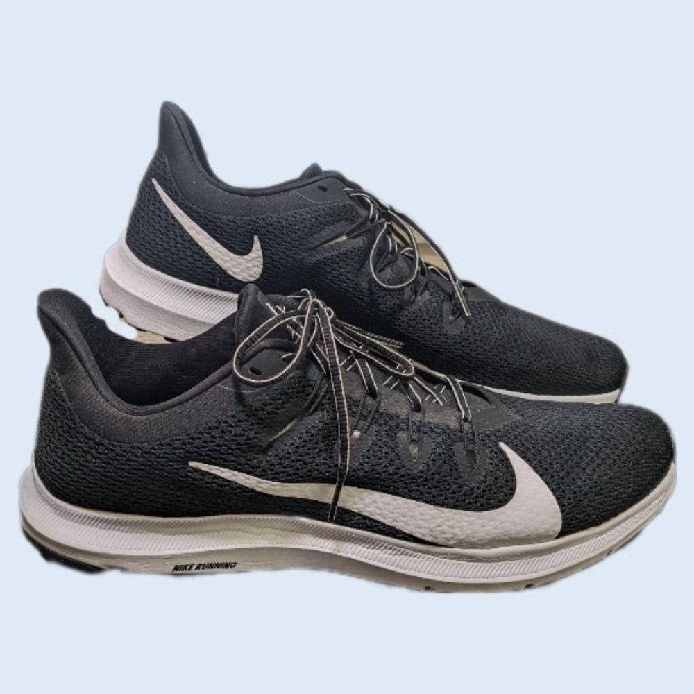 SOLD - Nike Men's Quest 2 Running Shoes EUC 11.5